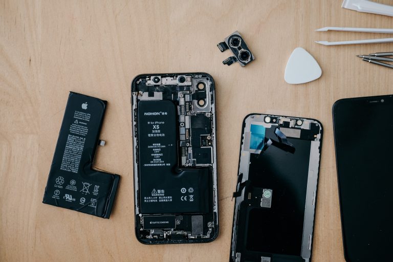 How to Recover Data from a Phone with a Broken Screen